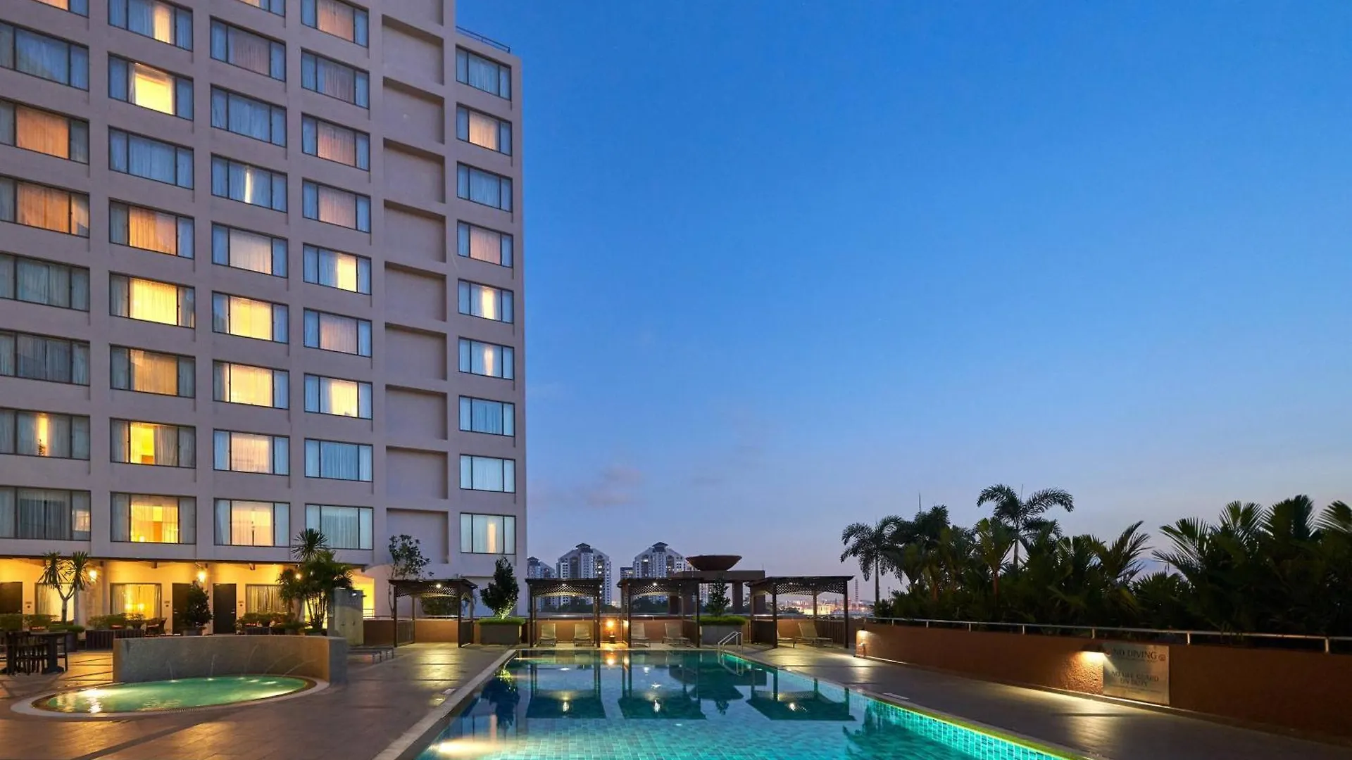 Renaissance Johor Bahru Hotel 5*,